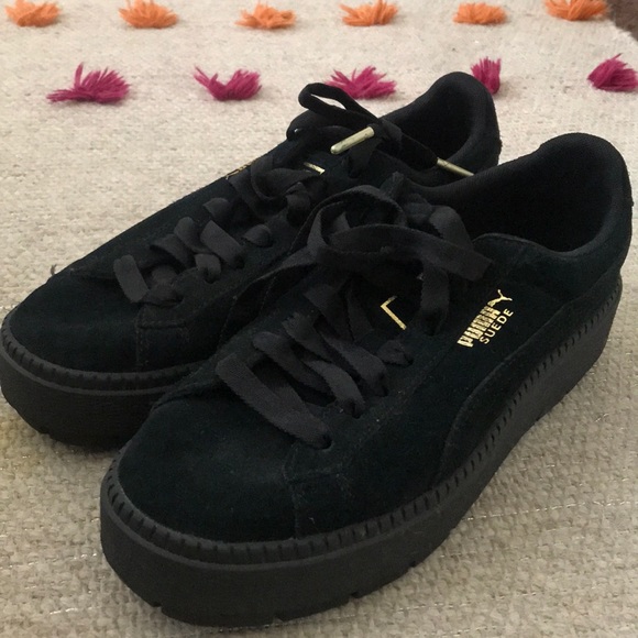 Puma suede platform shoes size 9 black - Picture 1 of 7